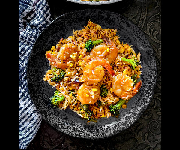 Shrimp fried rice with broccoli and corn
